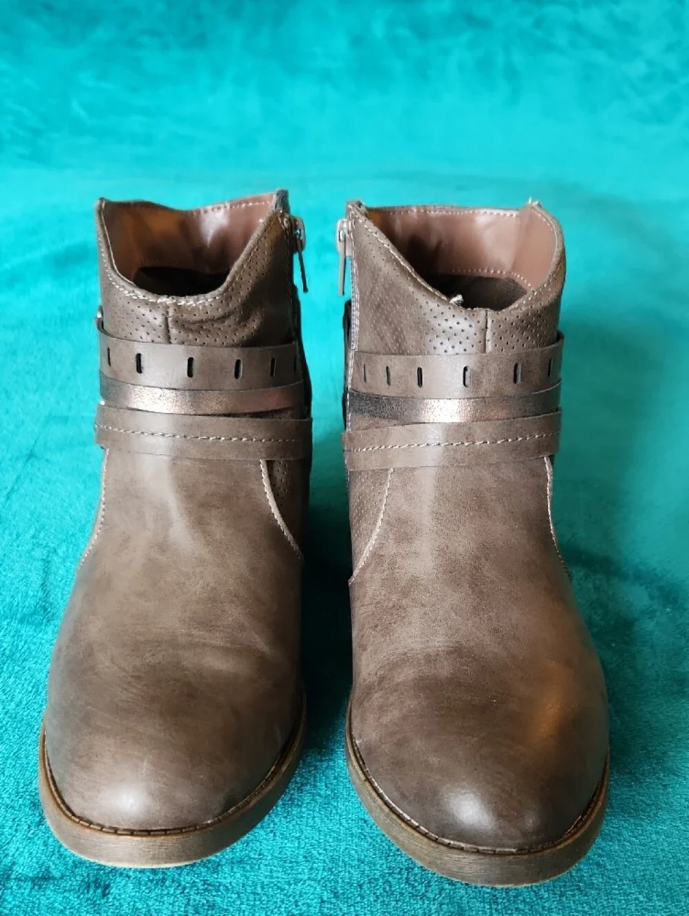 Jellypop Brown Ankle Booties with Decorative Straps and Hardware - Size 10